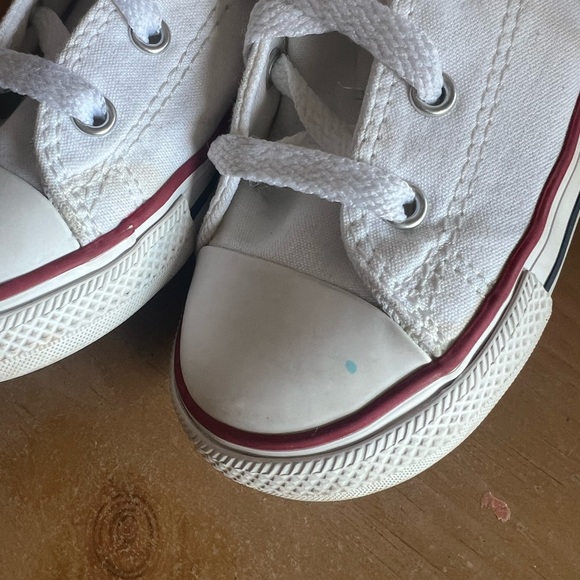 Toddler size 10 converse - Picture 4 of 6